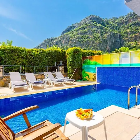 Villa Paradise *