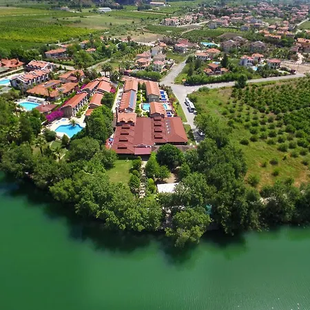 Villa Paradise *